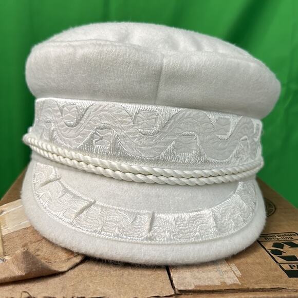 Lack of Color Small Cream Colored Hat See Video main image 4